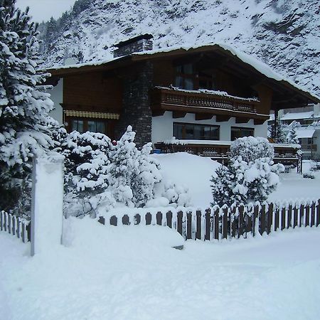 Gaestehaus Waltraud แลงเงนเฟลด์ ภายนอก รูปภาพ