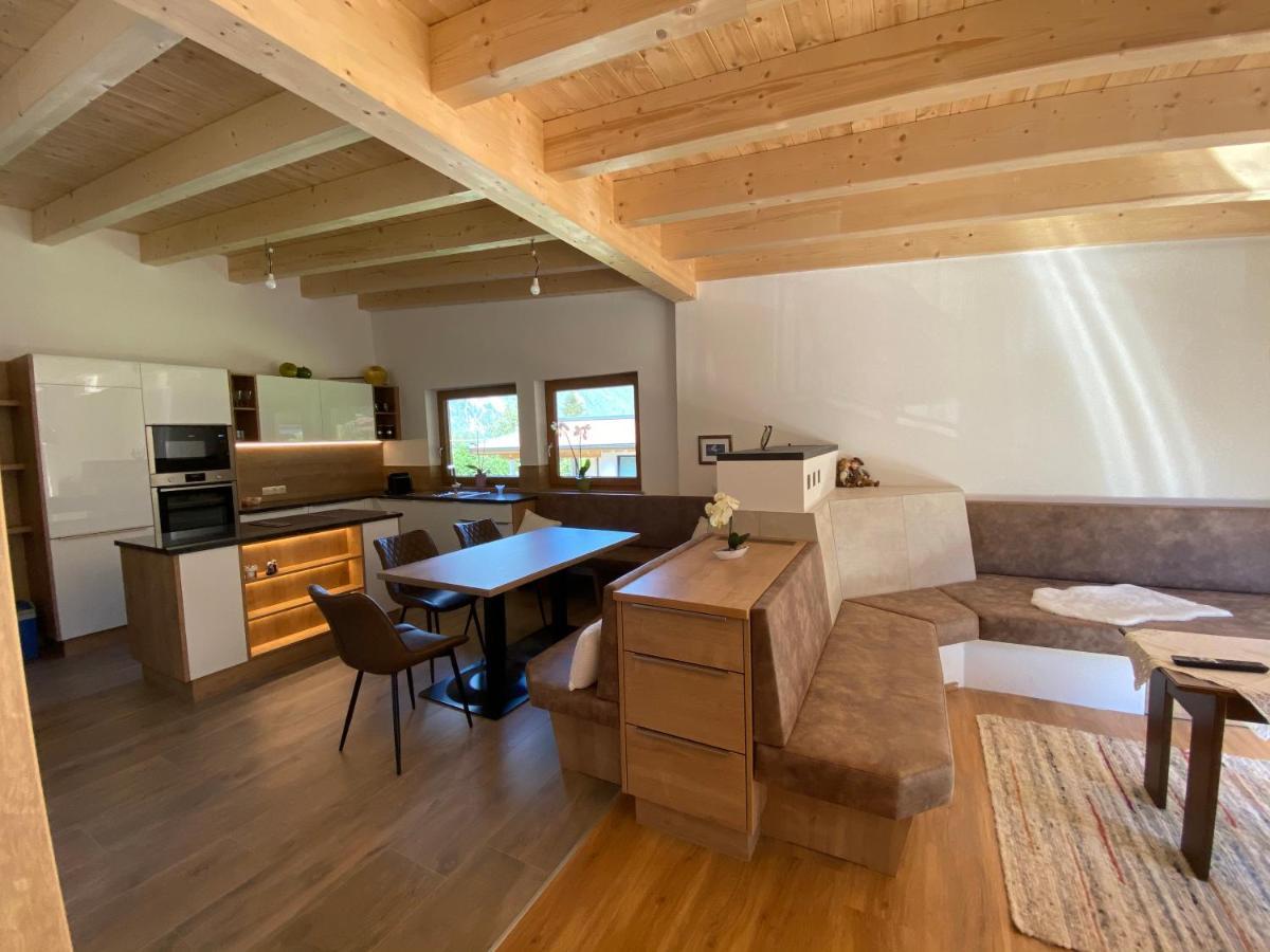 Gaestehaus Waltraud แลงเงนเฟลด์ ภายนอก รูปภาพ