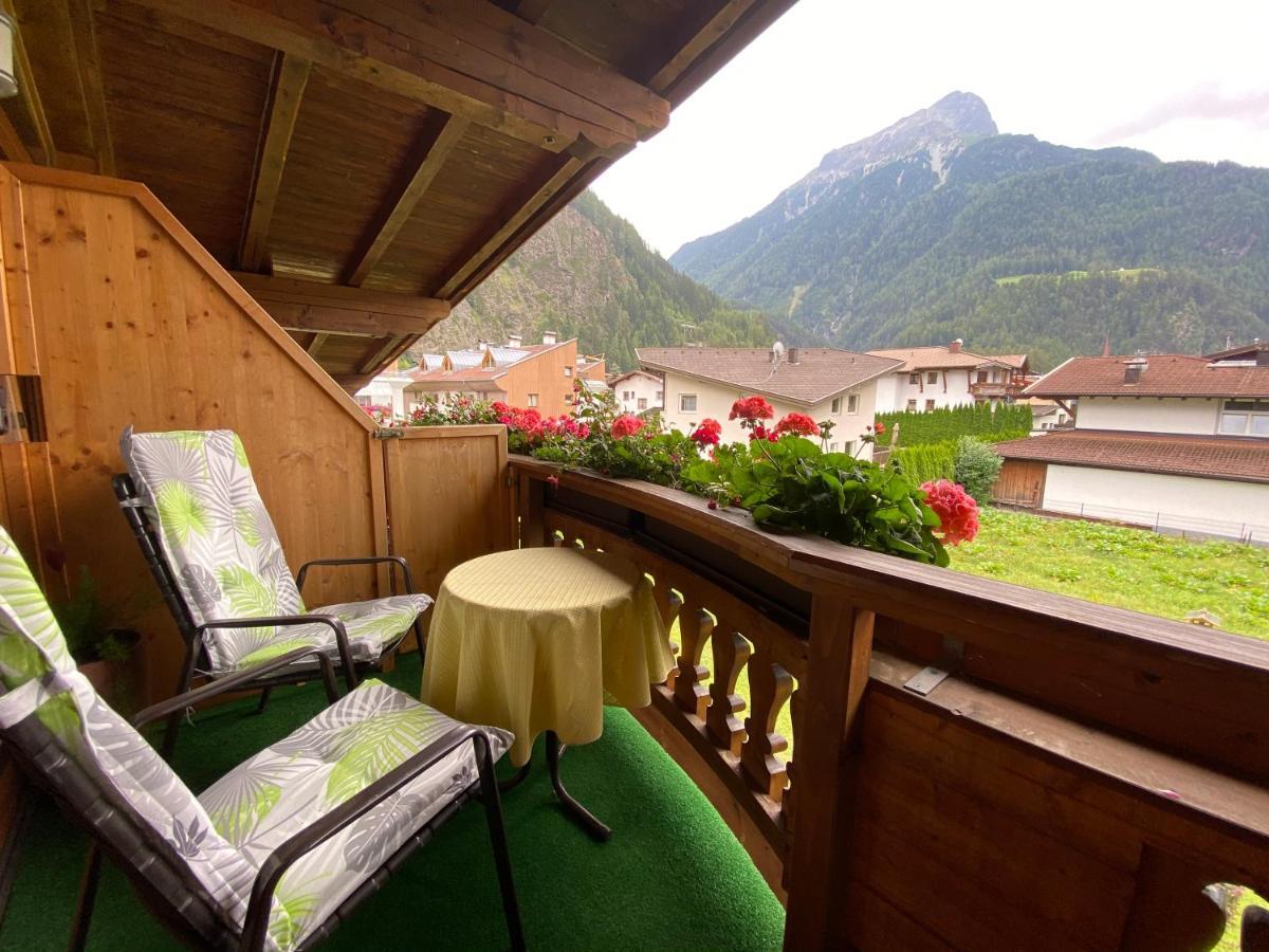 Gaestehaus Waltraud แลงเงนเฟลด์ ภายนอก รูปภาพ